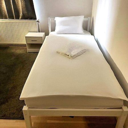 Hostel Adelin Einzelzimmer Wiedeń Zewnętrze zdjęcie