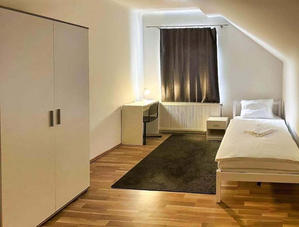 Hostel Adelin Einzelzimmer Wiedeń Zewnętrze zdjęcie